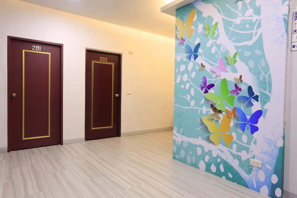 Guo Chen Hotel Luodong Esterno foto