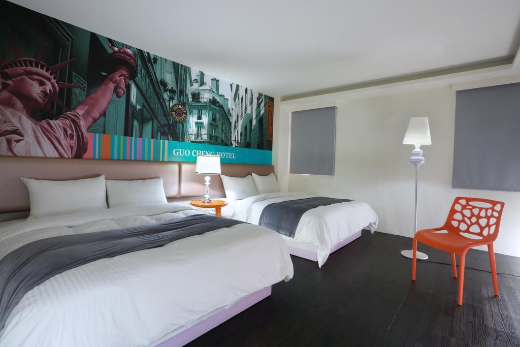 Guo Chen Hotel Luodong Esterno foto